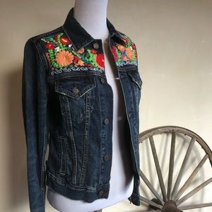 RALPH LAUREN Floral Embroidered Bohemian Denim Jacket VERY RARE! NEW!
